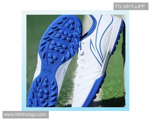 中国足球鞋助力国际巨星崭露锋芒 哪位球星成为足坛新宠