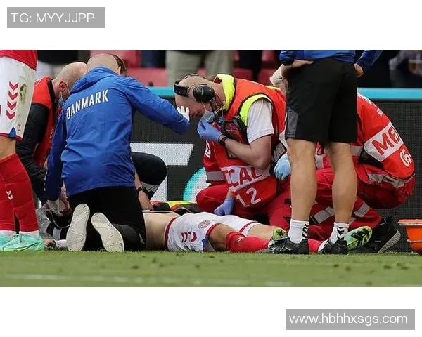 足球黑胖子球星的逆袭之路 从街头到绿茵场的传奇故事