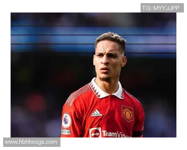 巴西足球球星安东尼巧妙护球技艺分析与突破对抗策略探讨 巴西足球球星安东尼巧妙护球技艺分析与突破对抗策略探讨